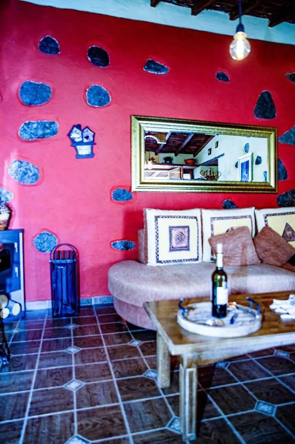 Casa Elea Guest House San Bartolome de Tirajana  Country house San Bartolome de Tirajana (Gran Canaria)